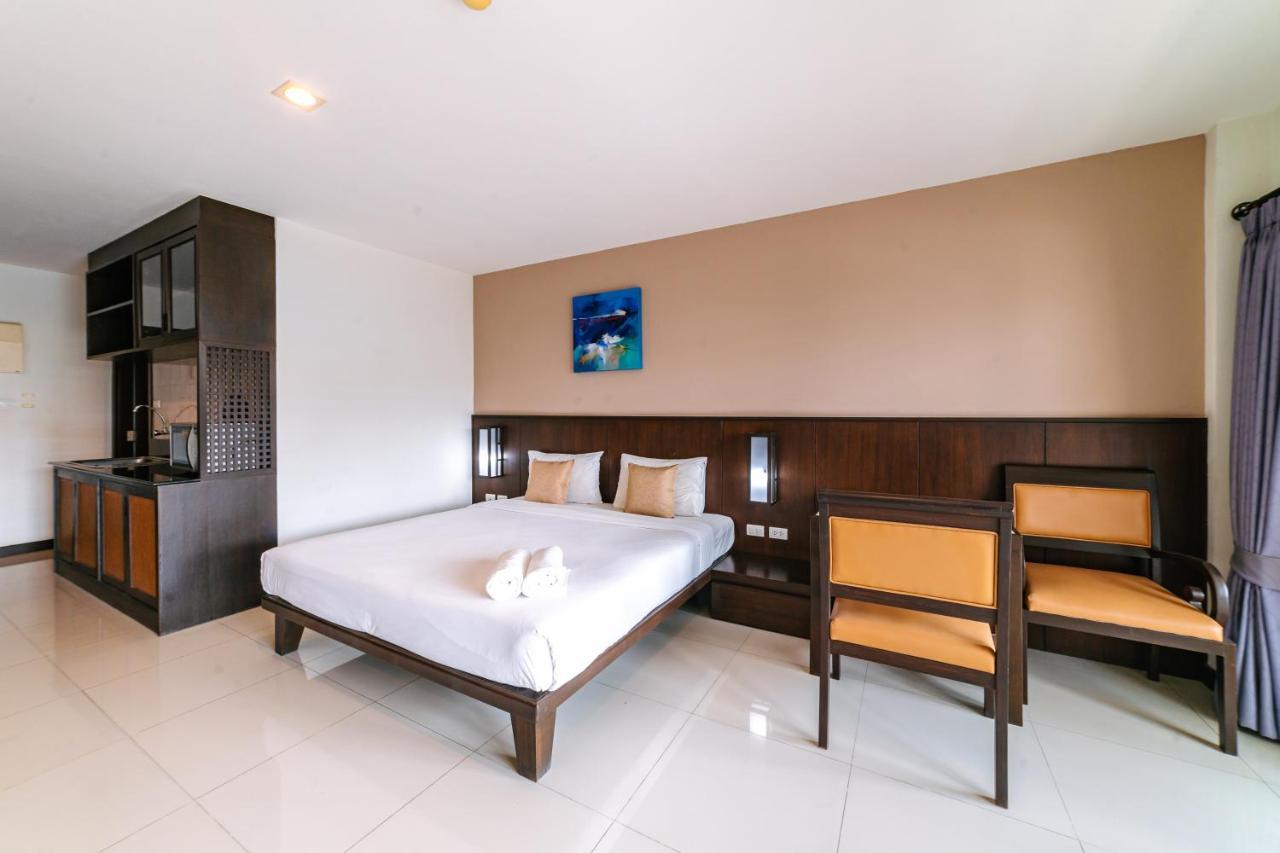 Ratana Hotel Sakdidet, Phuket Town Exteriör bild