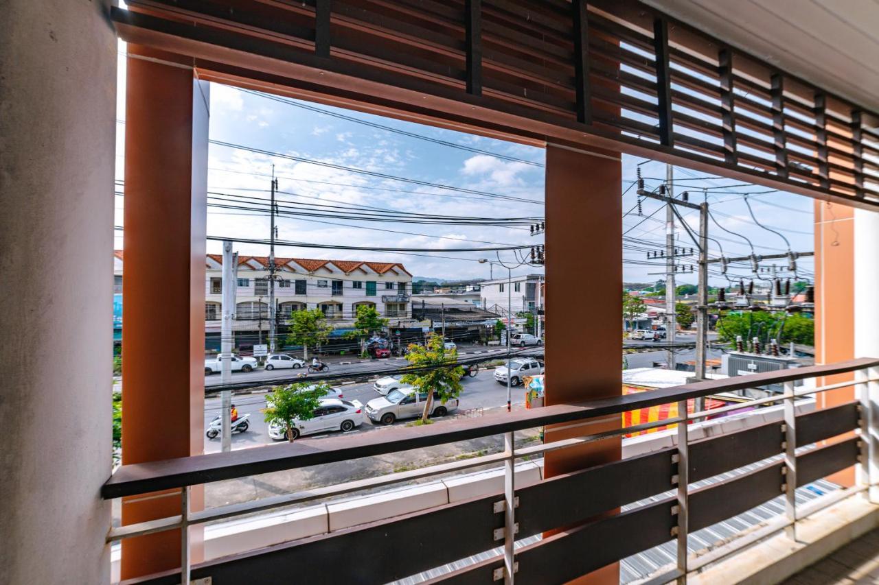 Ratana Hotel Sakdidet, Phuket Town Exteriör bild