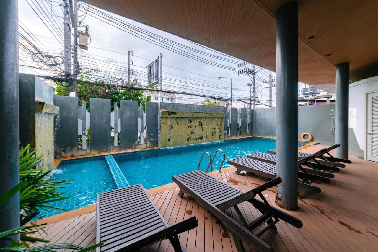 Ratana Hotel Sakdidet, Phuket Town Exteriör bild