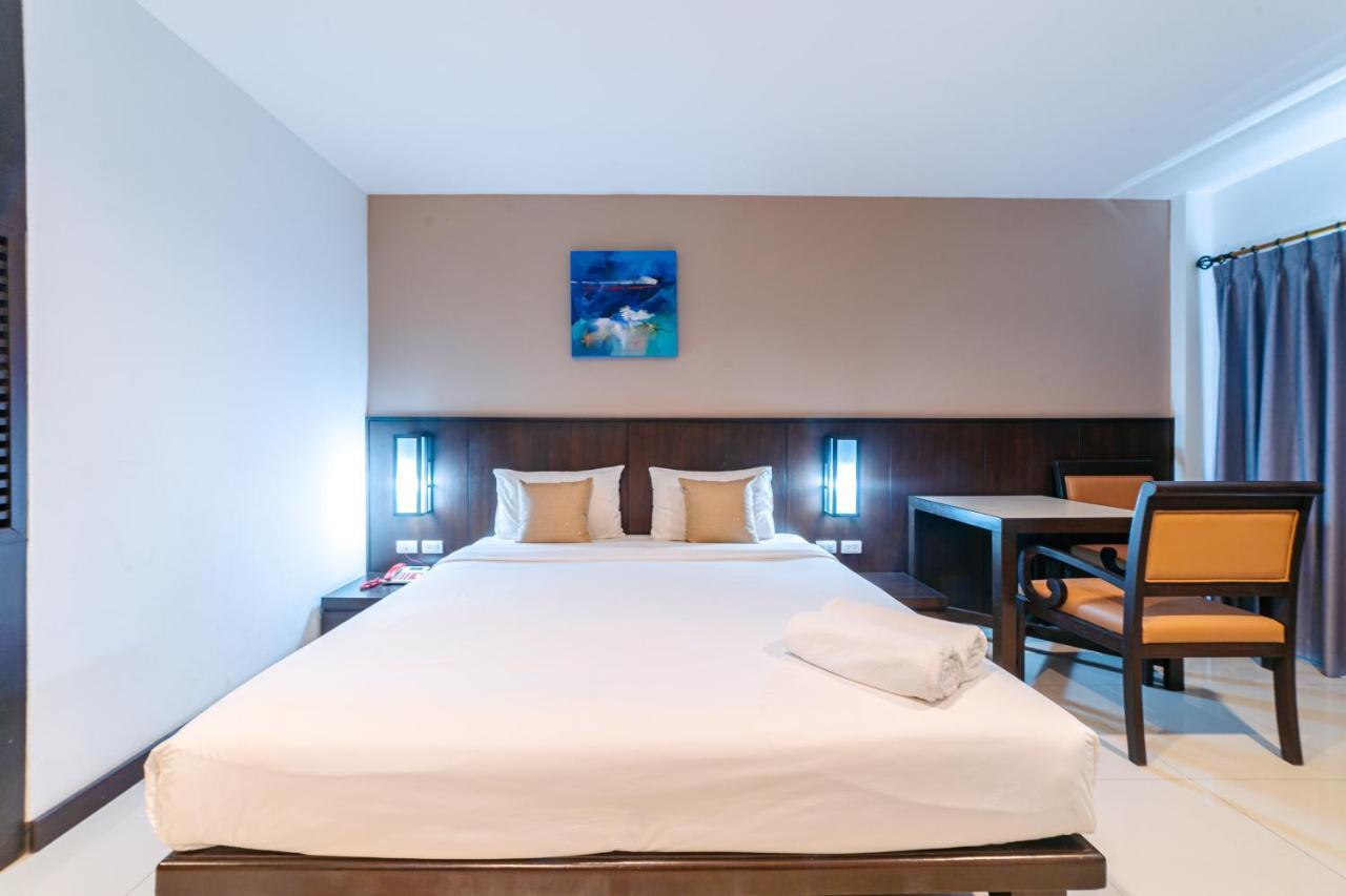 Ratana Hotel Sakdidet, Phuket Town Exteriör bild