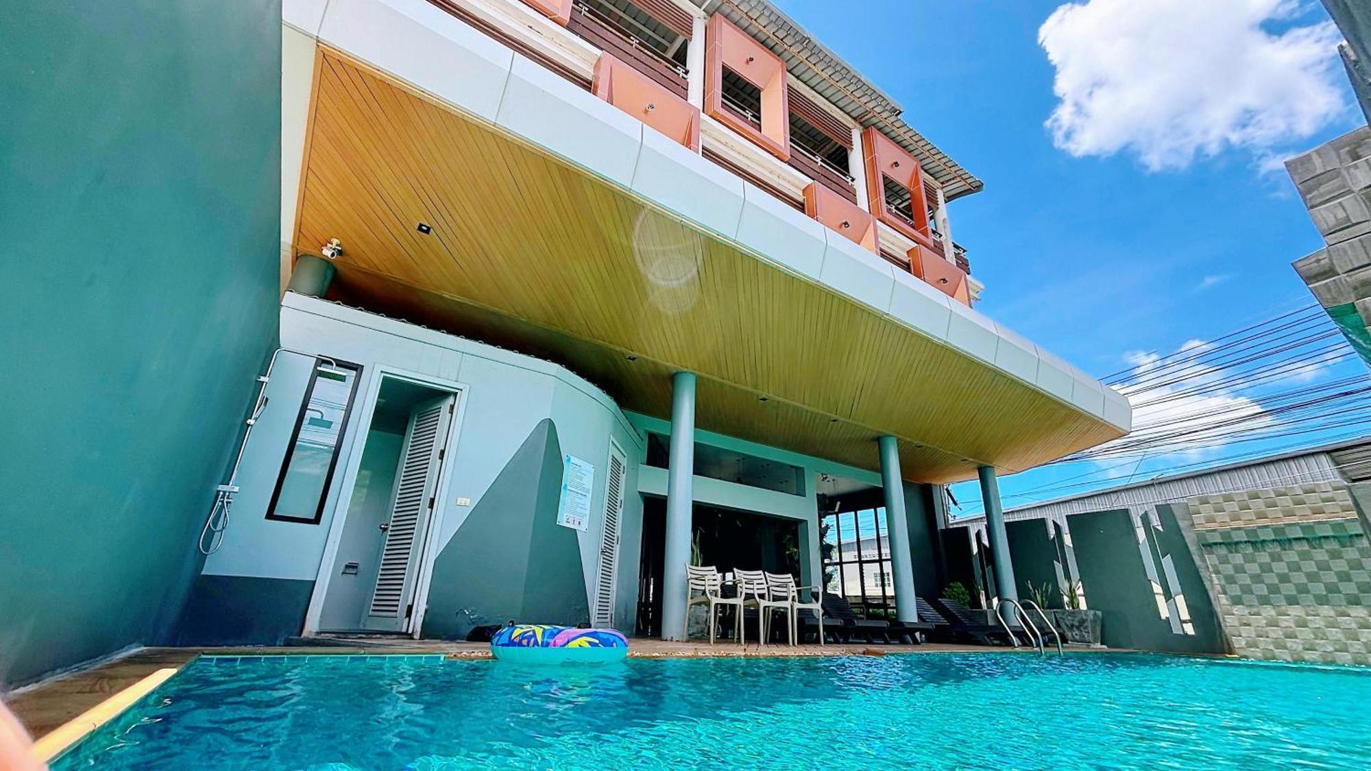 Ratana Hotel Sakdidet, Phuket Town Exteriör bild